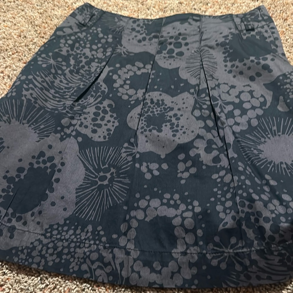 H&M black and brown skirt. Size 8